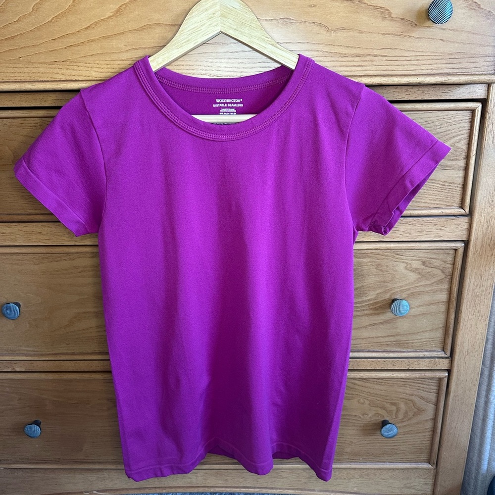 Womens Magenta Short Sleeve Fitted Tee Size Large/Extra Large Stretch Layering